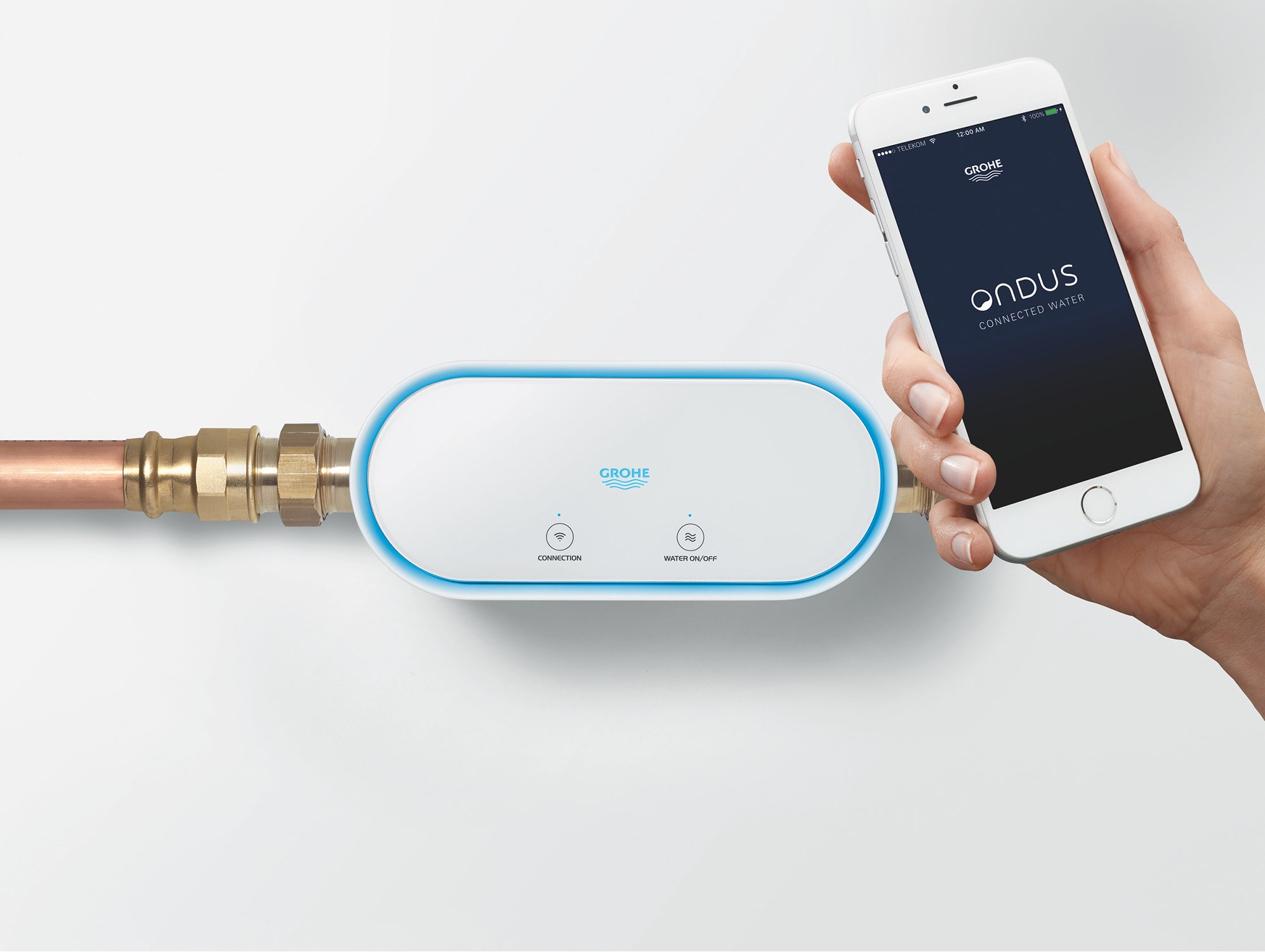 GROHE Sense Guard Lifestyle With Phone